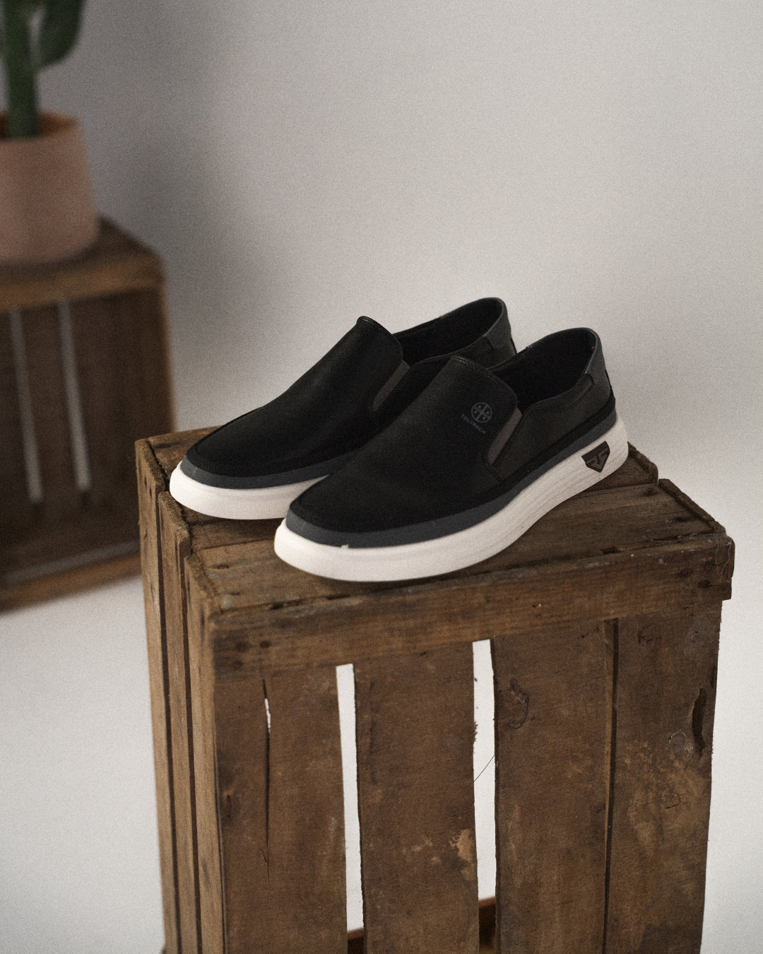 HENDERSON™ | Modern Slip-On Shoes