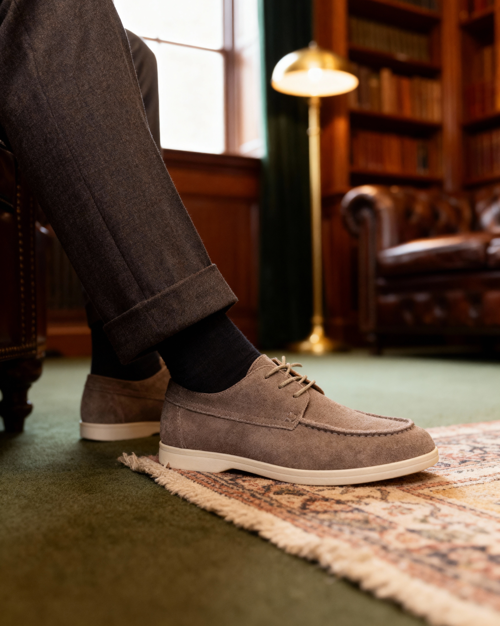 HENDERSON™ | Suede lace-up shoes
