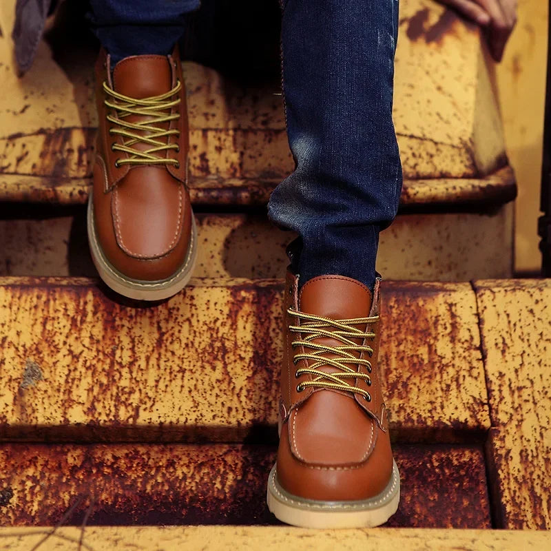 HENDERSON™ | CLASSIC LACE-UP BOOTS