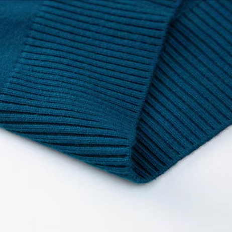 HENDERSON™ | Clean High-Neck Knit