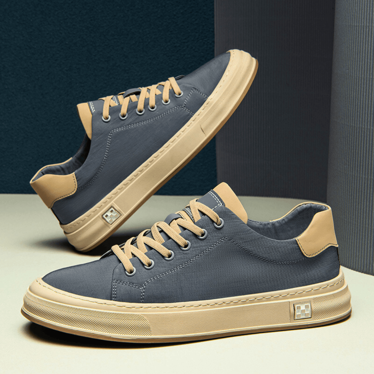 HENDERSON™ | Canvas Trainers