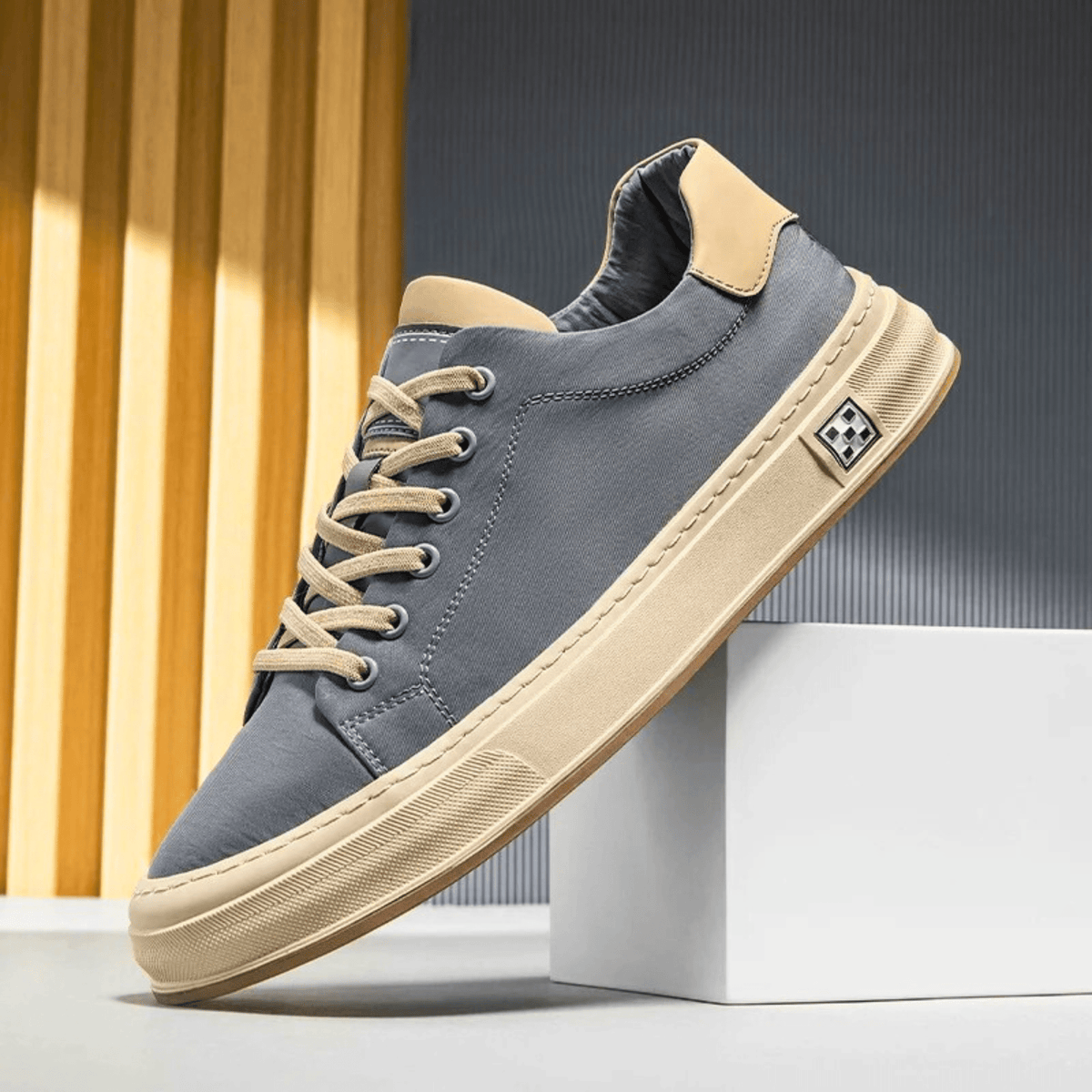 HENDERSON™ | Canvas Trainers